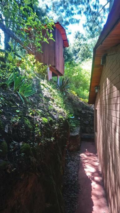 El Pacifico Cabana Con Banera Y Chimeneas En Puesta De Sol מראה חיצוני תמונה