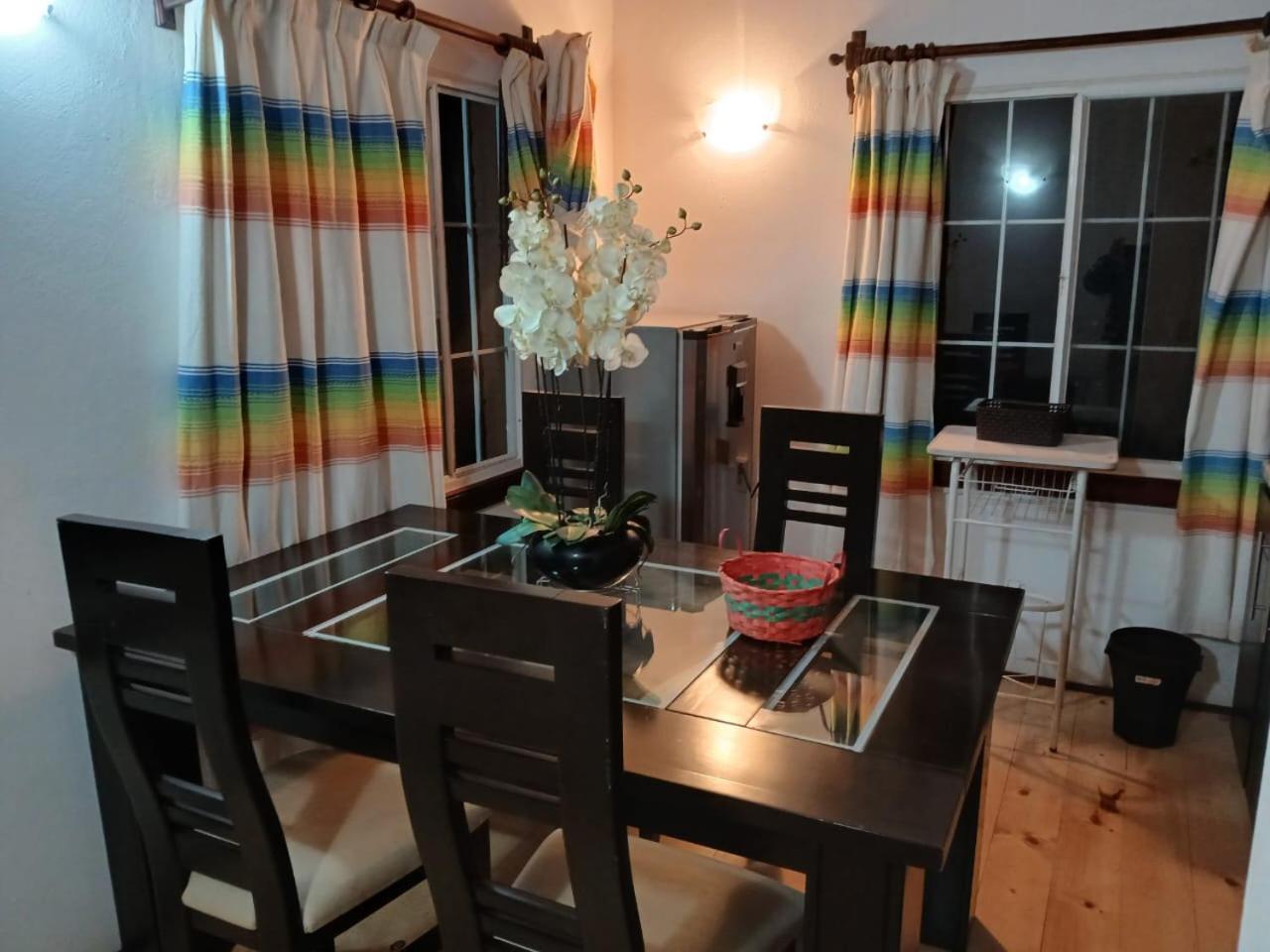 El Pacifico Cabana Con Banera Y Chimeneas En Puesta De Sol מראה חיצוני תמונה